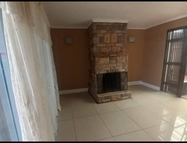 4 BEDROOM HOUSE FOR SALE IN PORTLANDS